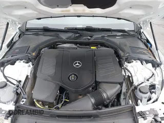 2025 Mercedes-Benz C 300 z VIN W1KAF4HB7SR250324, wystawiony jako IAAI lot #42404658 z przebiegiem 9 117 mil mil oraz . Historia ofert i sprzedaży dostępna na DreamBid. Obrazek 10.