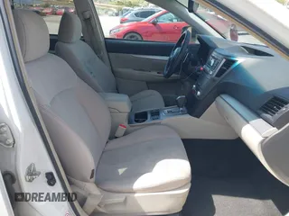 2013 Subaru Outback Premium z VIN 4S4BRBCC6D3259446, wystawiony jako IAAI lot #41834751 z przebiegiem 225 545 mil mil oraz . Historia ofert i sprzedaży dostępna na DreamBid. Obrazek 5.