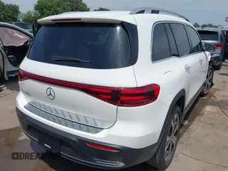 2024 Mercedes-Benz EQB 250+ z VIN W1N9M0CBXRN099413, wystawiony jako IAAI lot #42049307 z przebiegiem 2865 mil mil oraz . Historia ofert i sprzedaży dostępna na DreamBid. Obrazek 4.