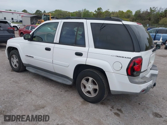2003 Chevrolet TrailBlazer LS with VIN 1GNDS13S732101387, listed as a IAAI auction lot 41847763 with 172,939 mi miles. Bid and sale history available at carsss.com. Image 3.