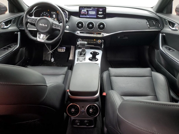 2022 Kia Stinger GT1 with VIN KNAE45LC0N6113591, listed as a Copart auction lot 79040614 with 27,840 mi miles and Salvage Title. Bid and sale history available at DreamBid. Image 8.