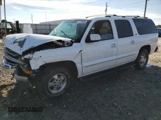 2002 Chevrolet Suburban LS with VIN 3GNEC16Z52G312149, listed as a Copart auction lot 43141635 with 273,544 mi miles and Salvage Title. Bid and sale history available at carsss.com. Image 1.