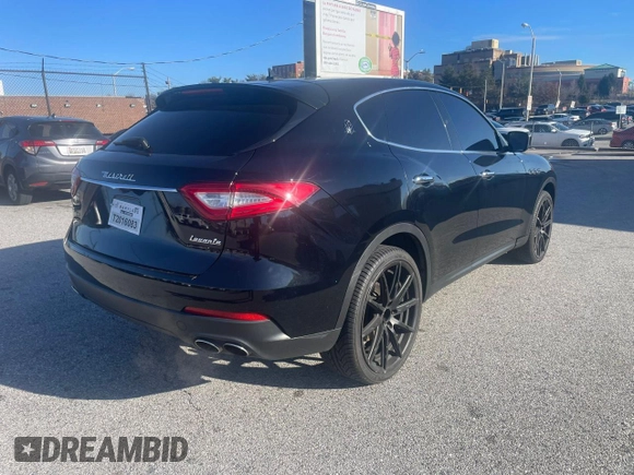 2017 Maserati Levante z VIN ZN661XUA3HX253365, wystawiony jako Copart lot #49140265 z przebiegiem 59 626 mil mil oraz Szkoda całkowita • Salvage title. Historia ofert i sprzedaży dostępna na DreamBid. Obrazek 4.