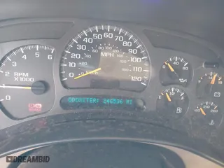 2003 Chevrolet Tahoe LS with VIN 1GNEC13V43R225216, listed as a IAAI auction lot 41535824 with 246,536 mi miles. Bid and sale history available at carsss.com. Image 7.
