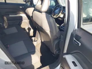 2008 Jeep Patriot Sport with VIN 1J8FT28W08D589442, listed as a IAAI auction lot 42063006 with 265,904 mi miles. Bid and sale history available at carsss.com. Image 8.