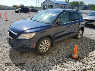 2011 Volkswagen Tiguan SE with VIN WVGBV7AX7BW561273, listed as a Copart auction lot 64443755 with 114,657 mi miles and Salvage title. Bid and sale history available at DreamBid. Image 1.