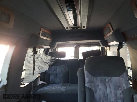 1996 Ford Econoline Cargo z VIN 1FDEE14H2THB04228, wystawiony jako Copart lot #85051754 z przebiegiem Nie podano mil oraz Szkoda całkowita • Salvage title. Historia ofert i sprzedaży dostępna na DreamBid. Obrazek 10.