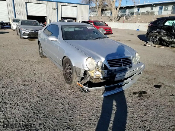 2002 Mercedes-Benz CLK-Class AMG with VIN WDBLJ74G62T095979, listed as a Copart auction lot 41872895 with 98,556 mi miles and Salvage Title. Bid and sale history available at carsss.com. Image 10.