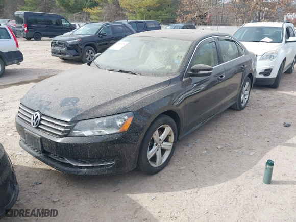 2012 Volkswagen Passat SE w/Sunroof with VIN 1VWBH7A32CC075642, listed as a IAAI auction lot 41800570 with 187,180 mi miles. Bid and sale history available at carsss.com. Image 2.