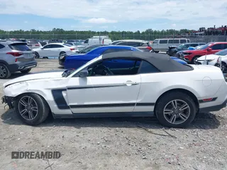 2012 Ford Mustang V6 с VIN 1ZVBP8EM6C5235229, выставлен на аукционе IAAI как лот 42454424 с пробегом 188 763 миль миль и . История ставок и продаж доступна на DreamBid. Изображение 14.