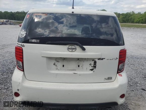 2013 Scion xB z VIN JTLZE4FE1DJ047657, wystawiony jako Copart lot #54061145 z przebiegiem Nie podano mil oraz Czysty tytuł • Clean title. Historia ofert i sprzedaży dostępna na DreamBid. Obrazek 6.