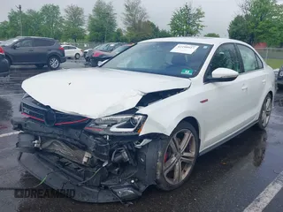 2016 Volkswagen Jetta GLI SE с VIN 3VW4T7AJ6GM413621, выставлен на аукционе IAAI как лот 42199927 с пробегом 87 696 миль миль и . История ставок и продаж доступна на DreamBid. Изображение 2.