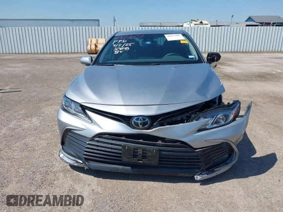 2024 Toyota Camry LE z VIN 4T1R11AKXRU883388, wystawiony jako IAAI lot #41977607 z przebiegiem 8 784 mil mil oraz . Historia ofert i sprzedaży dostępna na DreamBid. Obrazek 12.