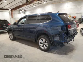 2018 Volkswagen Atlas SE with VIN 1V2LR2CA3JC578157, listed as a Copart auction lot 55812345 with 107,577 mi miles and Clean title. Bid and sale history available at DreamBid. Image 2.
