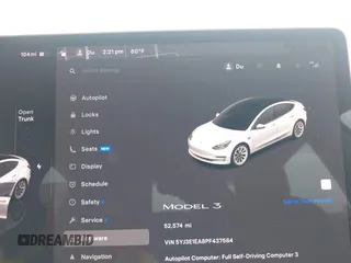 2023 Tesla Model 3 z VIN 5YJ3E1EA8PF437584, wystawiony jako IAAI lot #42112679 z przebiegiem 52 574 mil mil oraz . Historia ofert i sprzedaży dostępna na DreamBid. Obrazek 7.