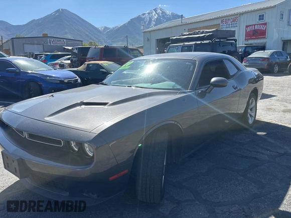 2020 Dodge Challenger SXT with VIN 2C3CDZAG2LH226594, listed as a Copart auction lot 55269645 with 71,197 mi miles and Clean Title. Bid and sale history available at DreamBid. Image 2.