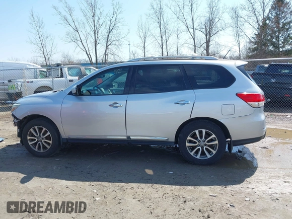 2014 Nissan Pathfinder S with VIN 5N1AR2MM3EC613959, listed as a IAAI auction lot 41966935 with 121,521 mi miles and . Bid and sale history available at DreamBid. Image 15.
