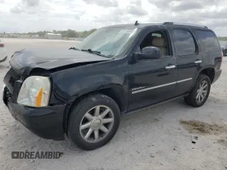 2013 GMC Yukon Denali z VIN 1GKS1EEF8DR182519, wystawiony jako Copart lot #53713325 z przebiegiem 119 654 mil mil oraz Szkoda całkowita • Salvage title. Historia ofert i sprzedaży dostępna na DreamBid. Obrazek 1.