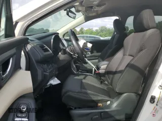 2019 Subaru Ascent Premium with VIN 4S4WMAFD7K3401900, listed as a Copart auction lot 60243585 with 110,334 mi miles and Salvage title. Bid and sale history available at DreamBid. Image 7.