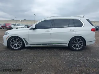 2019 BMW X7 xDrive40i with VIN 5UXCW2C53KL083874, listed as a IAAI auction lot 41280522 with 155,067 mi miles. Bid and sale history available at carsss.com. Image 13.