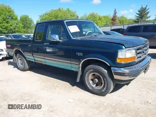 1995 Ford F-150 z VIN 1FTEX14N6SKB54149, wystawiony jako IAAI lot #42323692 z przebiegiem 139 303 mil mil oraz . Historia ofert i sprzedaży dostępna na DreamBid. Obrazek 1.