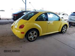 2002 Volkswagen New Beetle Coupe GLS with VIN 3VWCD21C62M452604, listed as a Copart auction lot 44464965 with 143,752 mi miles and Clean Title. Bid and sale history available at carsss.com. Image 3.