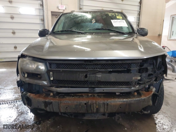 2005 Chevrolet TrailBlazer LT with VIN 1GNDT13S052265841, listed as a IAAI auction lot 41971976 with 1 mi miles. Bid and sale history available at carsss.com. Image 13.