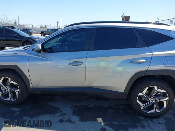 2024 Hyundai Tucson SEL Convenience with VIN KM8JCCD16RU157257, listed as a IAAI auction lot 41993181 with 12,781 mi miles and . Bid and sale history available at carsss.com. Image 14.