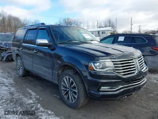 2015 Lincoln Navigator with VIN 5LMJJ2JT1FEJ03101, listed as a IAAI auction lot 41158169 with 159,249 mi miles. Bid and sale history available at carsss.com. Image 1.