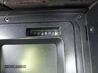 1988 Chevrolet Corvette z VIN 1G1YY3187J5105925, wystawiony jako IAAI lot #42358878 z przebiegiem 204 801 mil mil oraz . Historia ofert i sprzedaży dostępna na DreamBid. Obrazek 7.