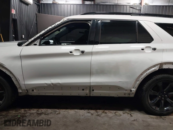 2020 Ford Explorer ST with VIN 1FM5K8GC5LGB55780, listed as a IAAI auction lot 41158868 with 60,462 mi miles and . Bid and sale history available at DreamBid. Image 15.