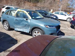 2023 Honda HR-V LX with VIN 3CZRZ2H34PM724203, listed as a IAAI auction lot 41685996 with 38,211 mi miles. Bid and sale history available at carsss.com. Image 1.