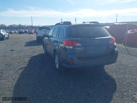 2014 Subaru Outback 2.5i Limited with VIN 4S4BRBMC2E3259007, listed as a IAAI auction lot 41655183 with 141,729 mi miles. Bid and sale history available at carsss.com. Image 3.