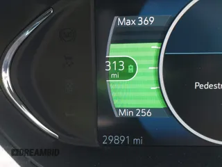 2019 Chevrolet Bolt EV LT z VIN 1G1FY6S08K4123200, wystawiony jako IAAI lot #42455115 z przebiegiem 29 891 mil mil oraz . Historia ofert i sprzedaży dostępna na DreamBid. Obrazek 18.