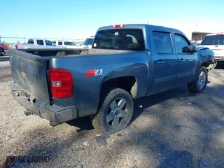 2008 Chevrolet Silverado 1500 LTZ with VIN 3GCEK13Y18G149385, listed as a IAAI auction lot 41223162 with 290,166 mi miles. Bid and sale history available at carsss.com. Image 4.