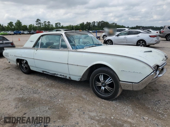 1961 Ford Thunderbird with VIN 1Y71Z127236, listed as a Copart auction lot 54090175 with 75,211 mi miles and Clean Title. Bid and sale history available at DreamBid. Image 4.