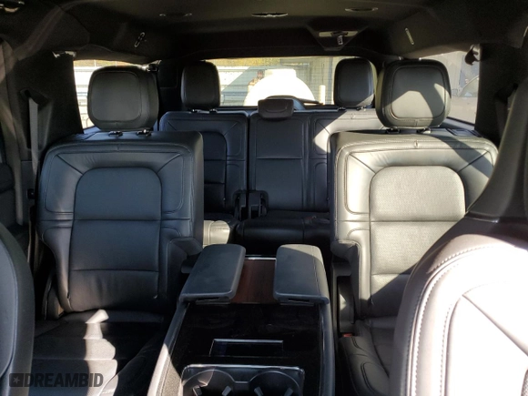 2024 Lincoln Navigator L Reserve with VIN 5LMJJ3LG8REL03337, listed as a Copart auction lot 76786434 with 14,748 mi miles and Salvage Title. Bid and sale history available at carsss.com. Image 10.
