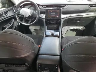 2023 Jeep Grand Cherokee Altitude z VIN 1C4RJJAG8P8794523, wystawiony jako Copart lot #45197575 z przebiegiem 23 749 mil mil oraz Szkoda całkowita • Salvage title. Historia ofert i sprzedaży dostępna na DreamBid. Obrazek 8.