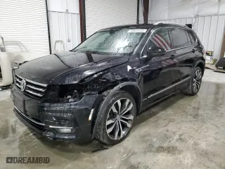 2020 Volkswagen Tiguan SEL Premium R-Line with VIN 3VV4B7AX5LM171670, listed as a Copart auction lot 43829125 with 67,685 mi miles and Salvage Title. Bid and sale history available at carsss.com. Image 1.