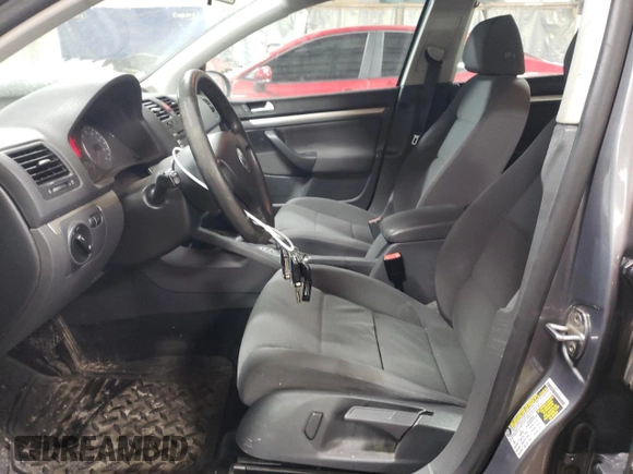 2008 Volkswagen Rabbit S with VIN WVWDA71K68W182500, listed as a Copart auction lot 45414015 with 172,078 mi miles and Salvage title. Bid and sale history available at DreamBid. Image 7.