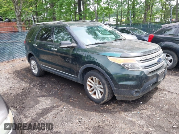 2013 Ford Explorer XLT with VIN 1FM5K8D86DGB82164, listed as a IAAI auction lot 42199511 with 158,378 mi miles and . Bid and sale history available at carsss.com. Image 1.