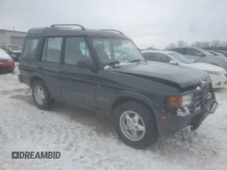 1996 Land Rover Discovery SD with VIN SALJY1243TA190869, listed as a Copart auction lot 45007455 with 97,302 mi miles and Salvage Title. Bid and sale history available at carsss.com. Image 4.