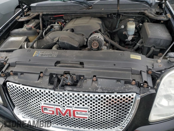 2008 GMC Yukon XL z VIN 1GKFK66858J167629, wystawiony jako Copart lot #50407075 z przebiegiem 182 832 mil mil oraz Szkoda całkowita • Salvage title. Historia ofert i sprzedaży dostępna na DreamBid. Obrazek 12.