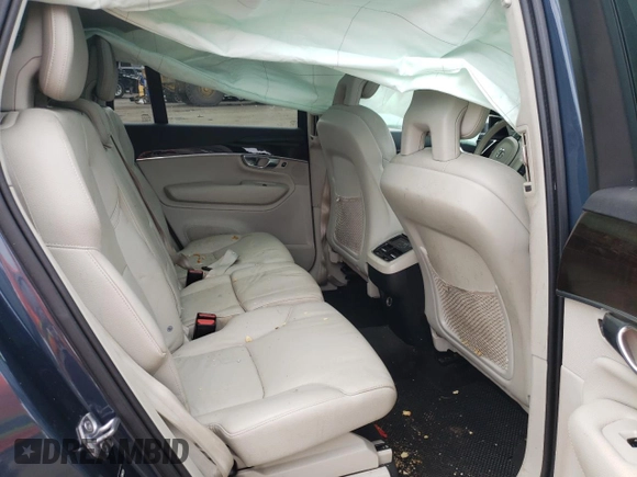 2018 Volvo XC90 Momentum с VIN YV4A22PK3J1386391, выставлен на аукционе Copart как лот 58348915 с пробегом 168 112 миль миль и Списание • Salvage title. История ставок и продаж доступна на DreamBid. Изображение 11.
