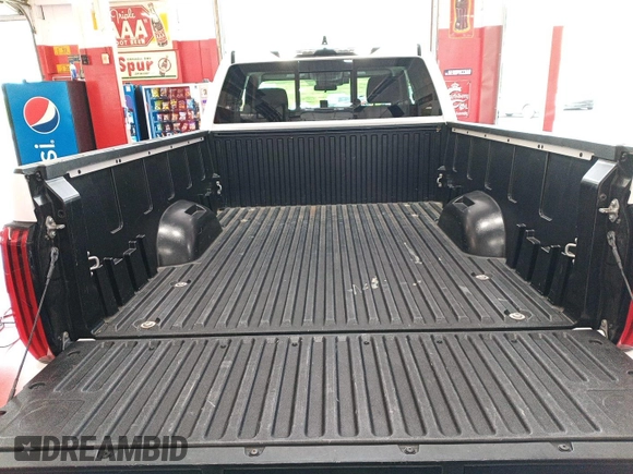 2022 Toyota Tundra SR with VIN 5TFKB5DAXNX006096, listed as a IAAI auction lot 42727998 with 44,389 mi miles and . Bid and sale history available at DreamBid. Image 13.