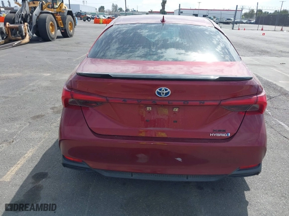2019 Toyota Avalon Hybrid Limited with VIN 4T1B21FB4KU009762, listed as a IAAI auction lot 41707299 with 156,143 mi miles. Bid and sale history available at carsss.com. Image 17.