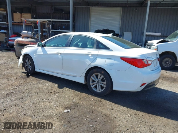 2014 Hyundai Sonata GLS with VIN 5NPEB4AC7EH847186, listed as a IAAI auction lot 41071947 with Not Provided miles and . Bid and sale history available at carsss.com. Image 3.