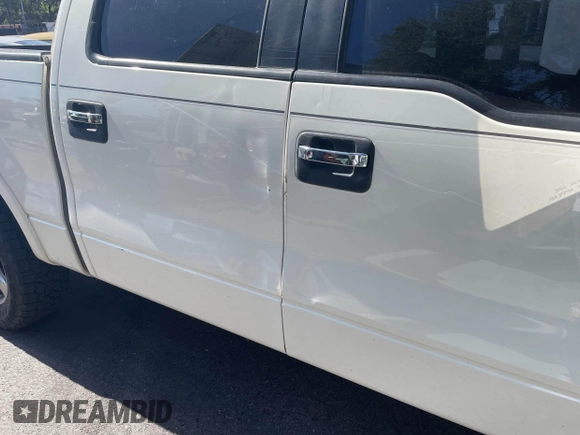 2007 Ford F-150 XLT with VIN 1FTPW12V87FB35617, listed as a IAAI auction lot 41970910 with 244,784 mi miles. Bid and sale history available at carsss.com. Image 6.