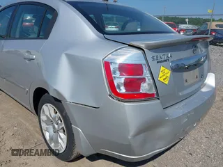 2012 Nissan Sentra SR z VIN 3N1AB6AP9CL622975, wystawiony jako IAAI lot #42430920 z przebiegiem 90 948 mil mil oraz . Historia ofert i sprzedaży dostępna na DreamBid. Obrazek 6.