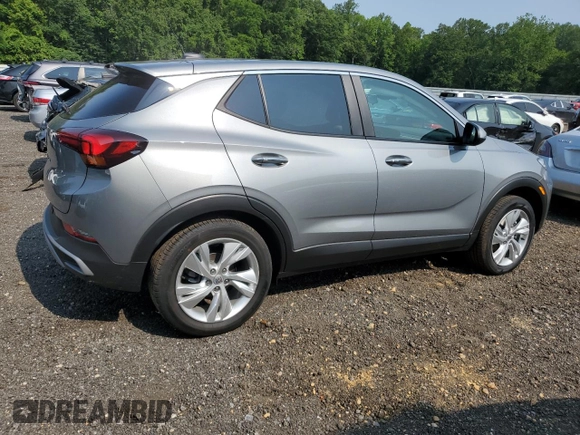 2024 Buick Encore GX Preferred z VIN KL4AMCSL5RB195669, wystawiony jako Copart lot #60622465 z przebiegiem 2 899 mil mil oraz Szkoda całkowita • Salvage title. Historia ofert i sprzedaży dostępna na DreamBid. Obrazek 3.